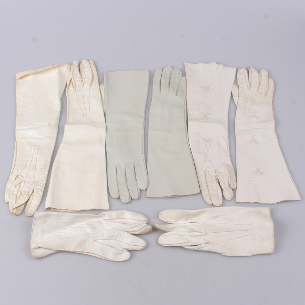 GUANTES, 4 pares, cuero, años 20/30.