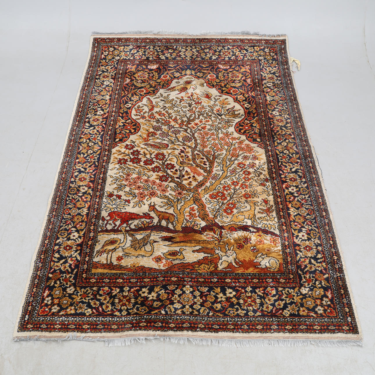 Wilton-Teppich, Baum des Lebens, ca 195 cm x ca 130 cm.