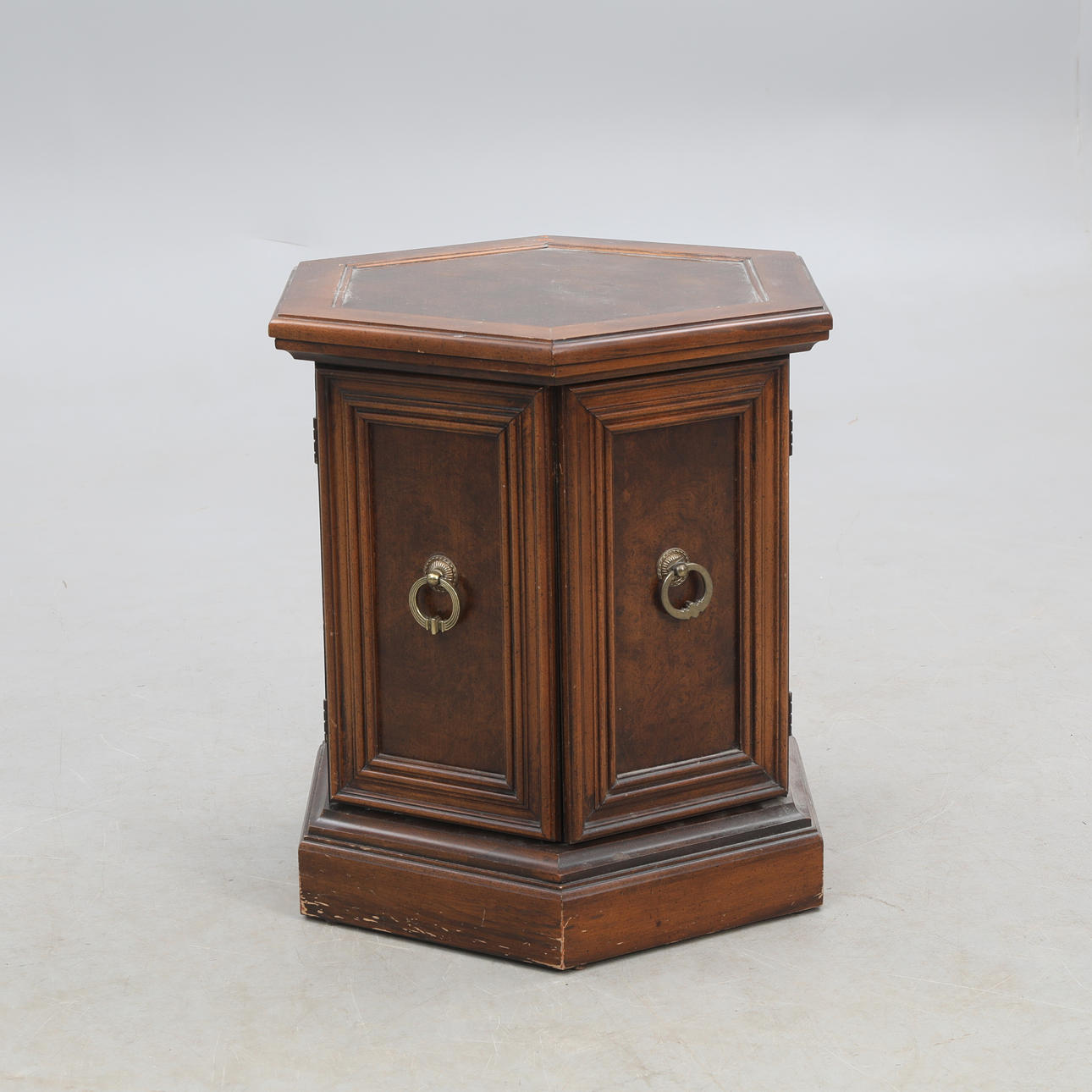 LAMPE/NATBORD, sekskantet.