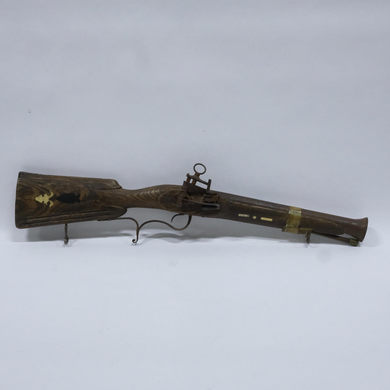 WEAPON REPLICA. FLINTLOCK RIFLE. 20TH CENTURY.