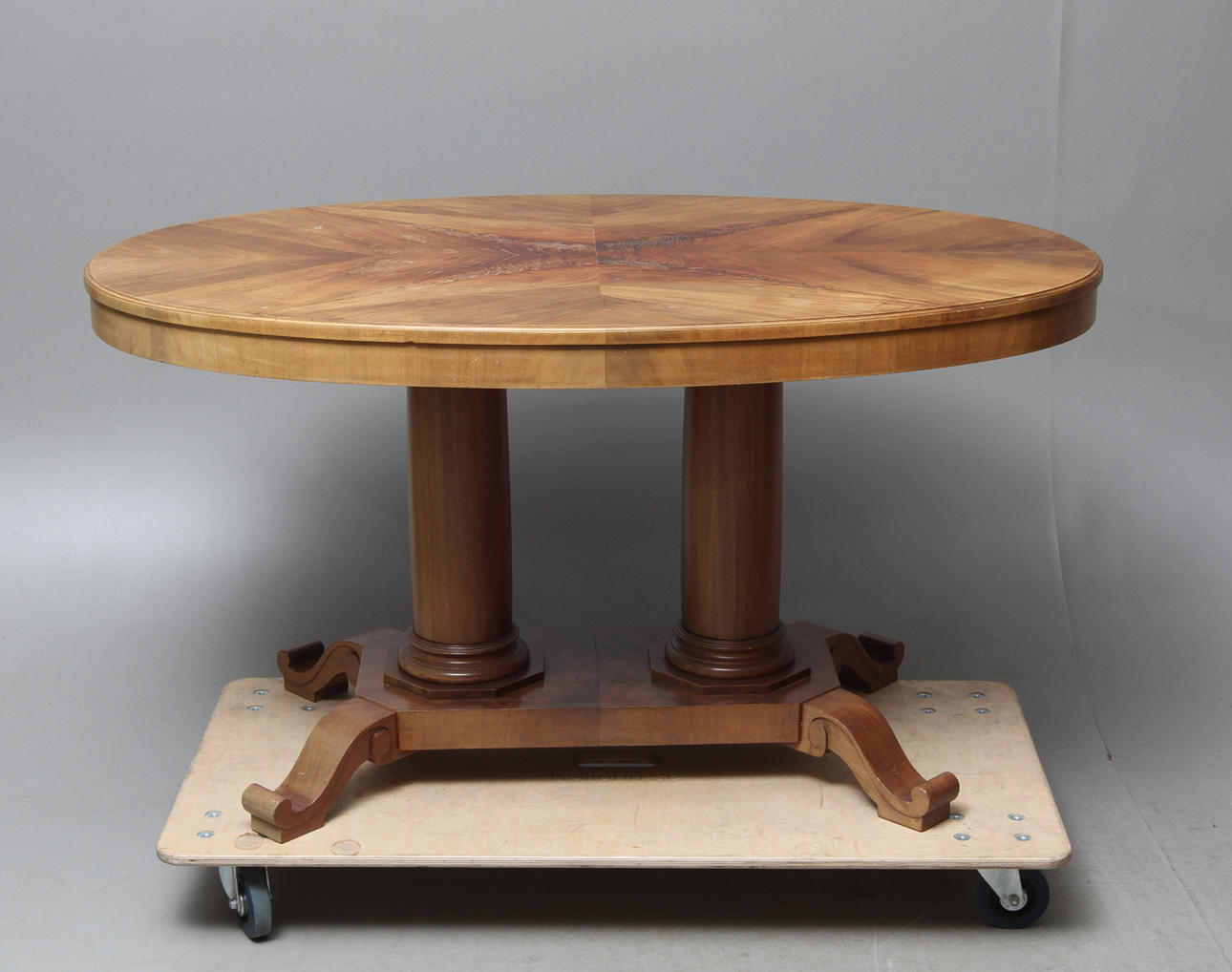 SALONGSBORD, Karl Johan-stil. 1900-tal.