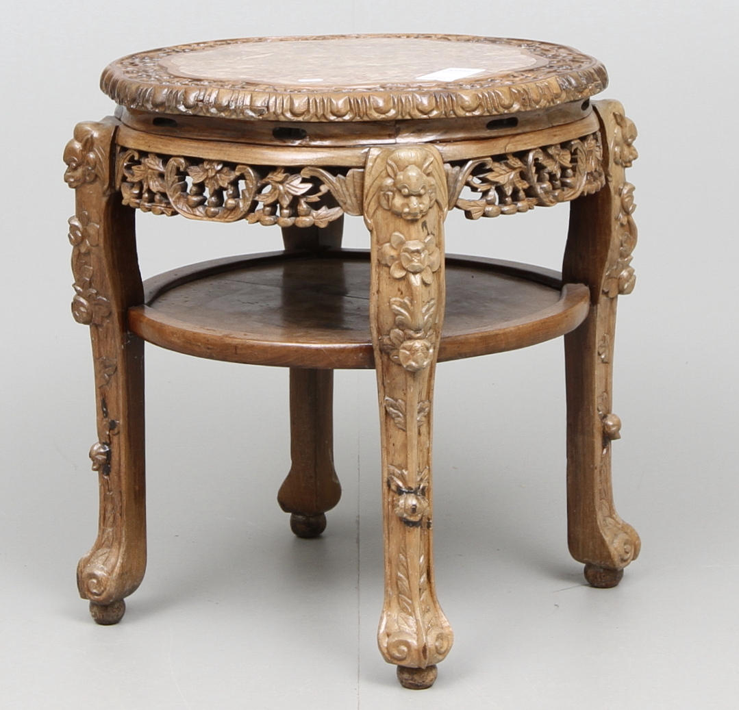 BORD, Skuret med stenskiva. 1900 tal.