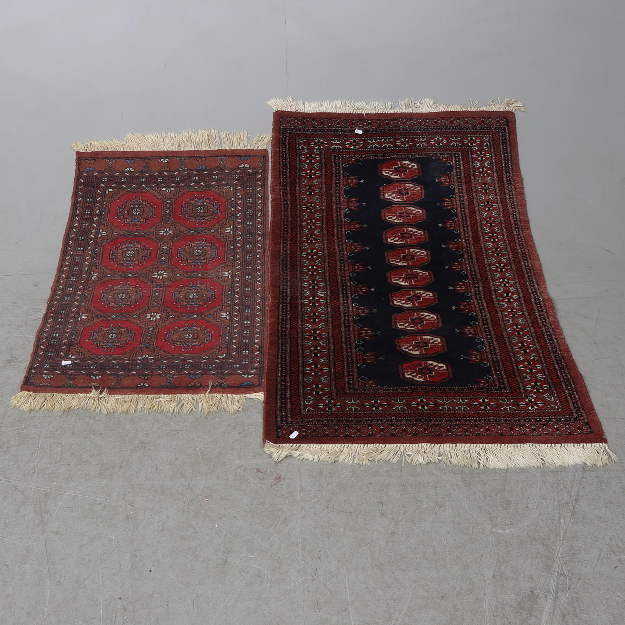 SMÅMATTOR, 2 st, orientaliska.