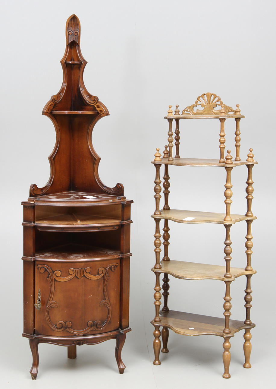 ATENIENNEHYLLA, samt HÖRNSKÅP. 1900-talets slut.