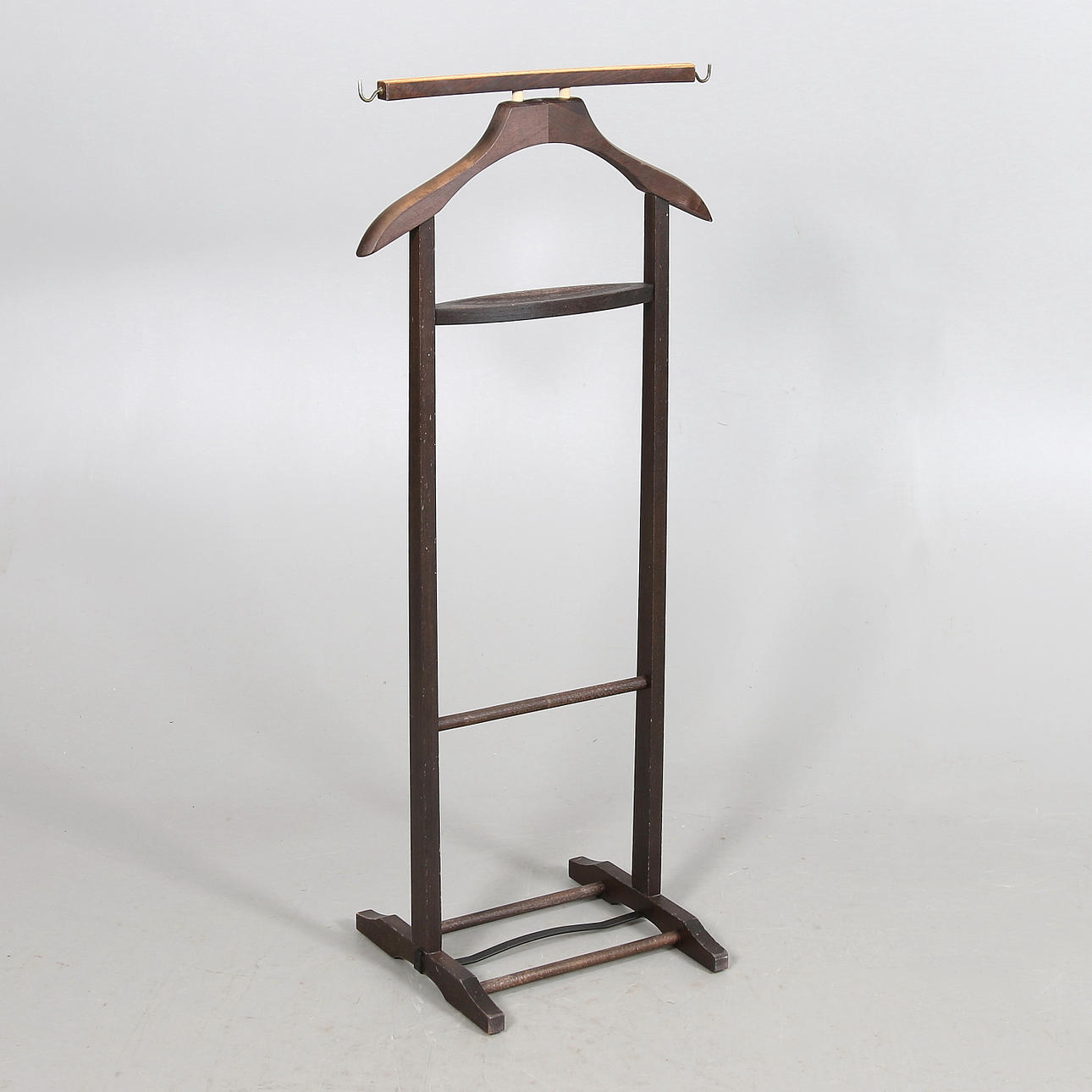 HERRBETJÄNT, sannolikt Italien. 1900-tal.