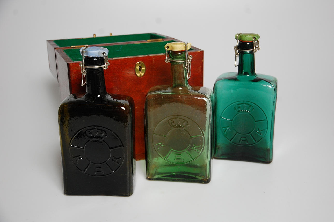 FLASSKSCHATULL, KAK, Kungliga Automobilklubben, Grundades 1903.