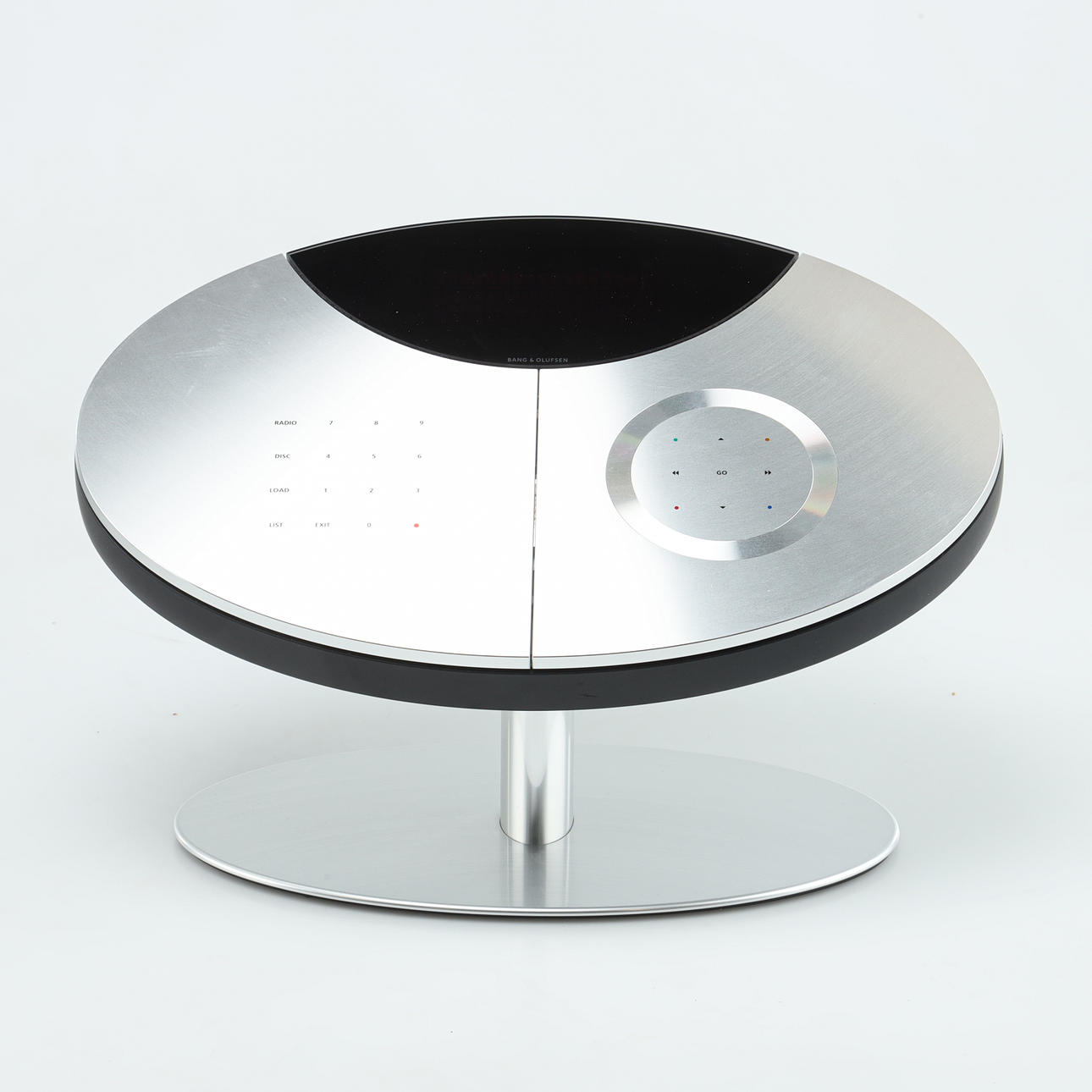 BANG & OLUFSEN, Beocenter 2 mit Steckdosenleiste.