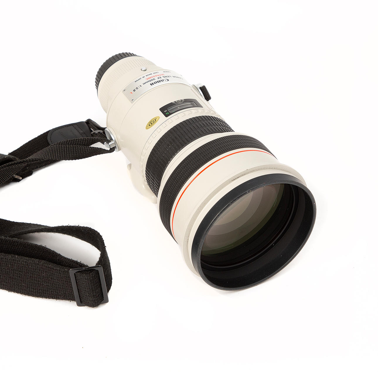CANON LENS. EF 300 mm, 1:2.8 L, Ultrasonic, Japan. Photo, Cameras