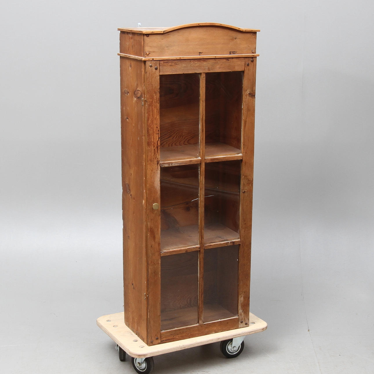 VITRINSKÅP, 18/1900-tal.