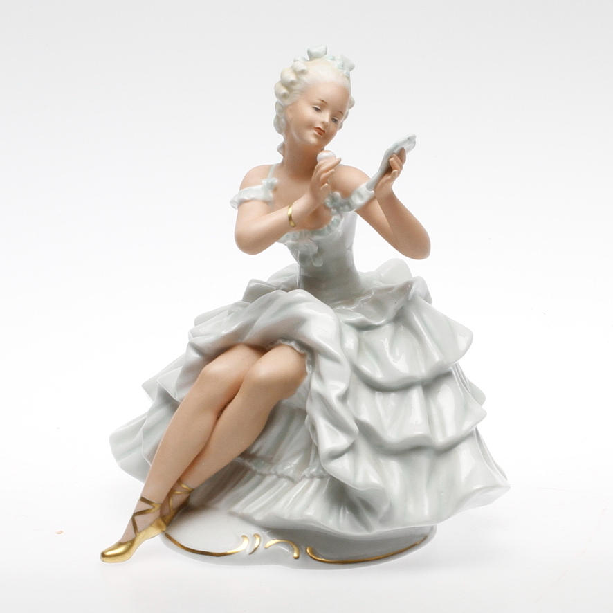 FIGURIN, YTTERFODER och VAS, Bland annat "Måsen", Bing & Gröndahl.