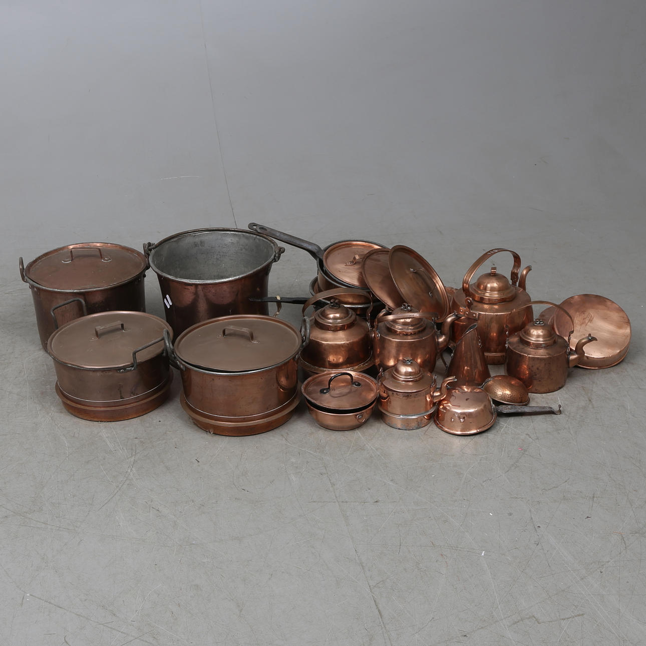 KOPPARFÖREMÅL, 1800-1900-tal.