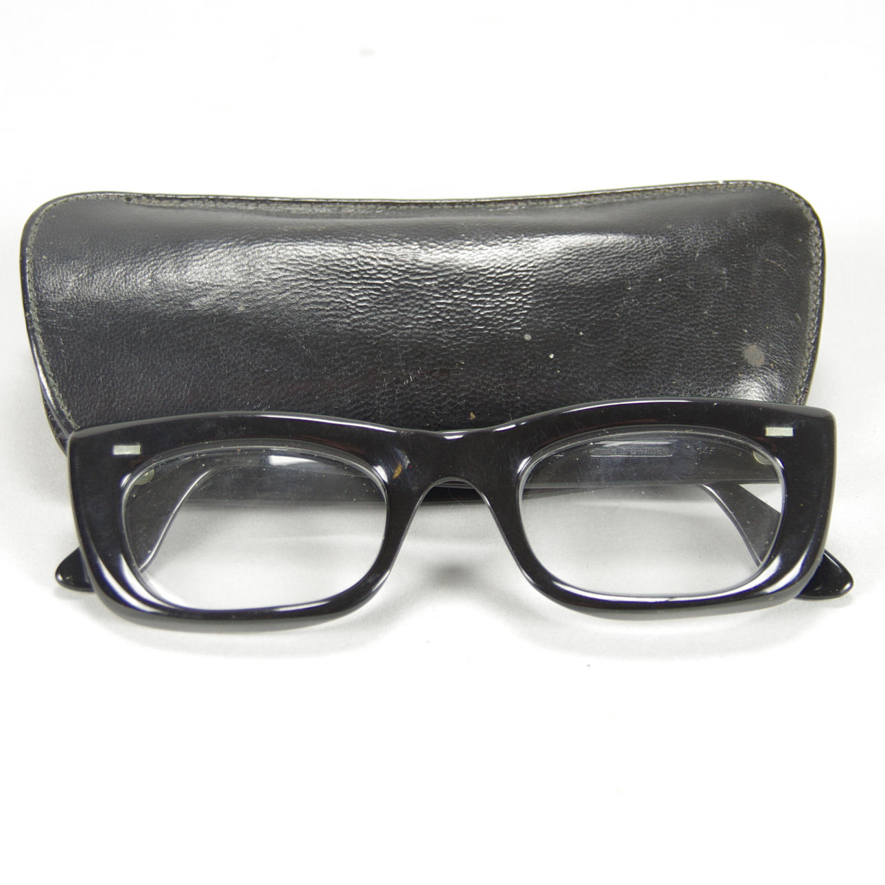 GLASÖGON, design Sigvard Bernadotte.