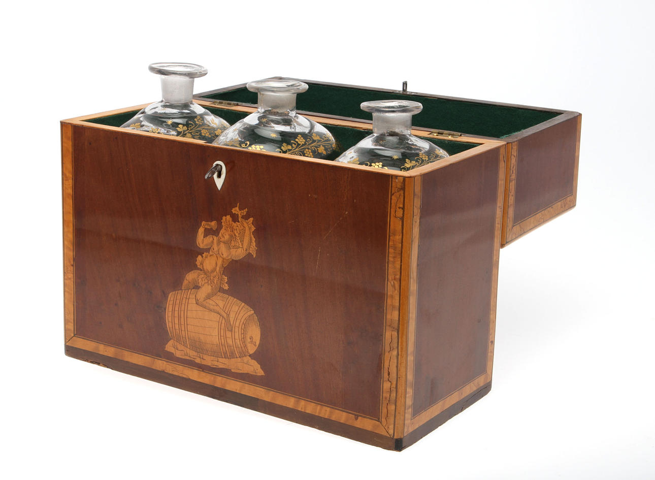 BRÄNNVINSSCHATULL, sannolikt Göteborg 1800-talets mitt.