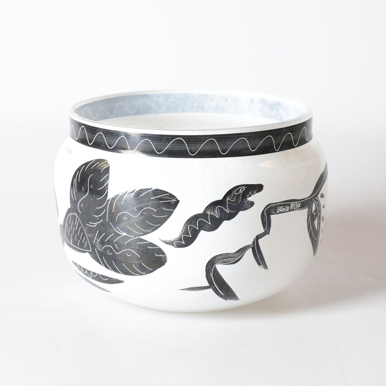 ULRICA HYDMAN-VALLIEN. Bowl, Artist Collection, Kosta Boda. Glass 