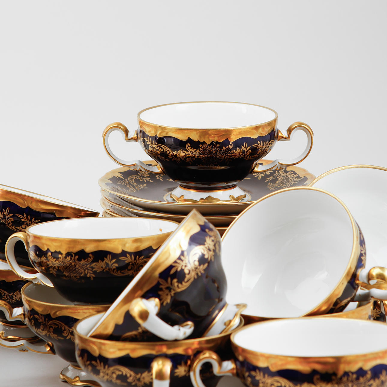 FOOD & COFFEE SET, 112 pieces, “Katharina” Weimar Porzellan 