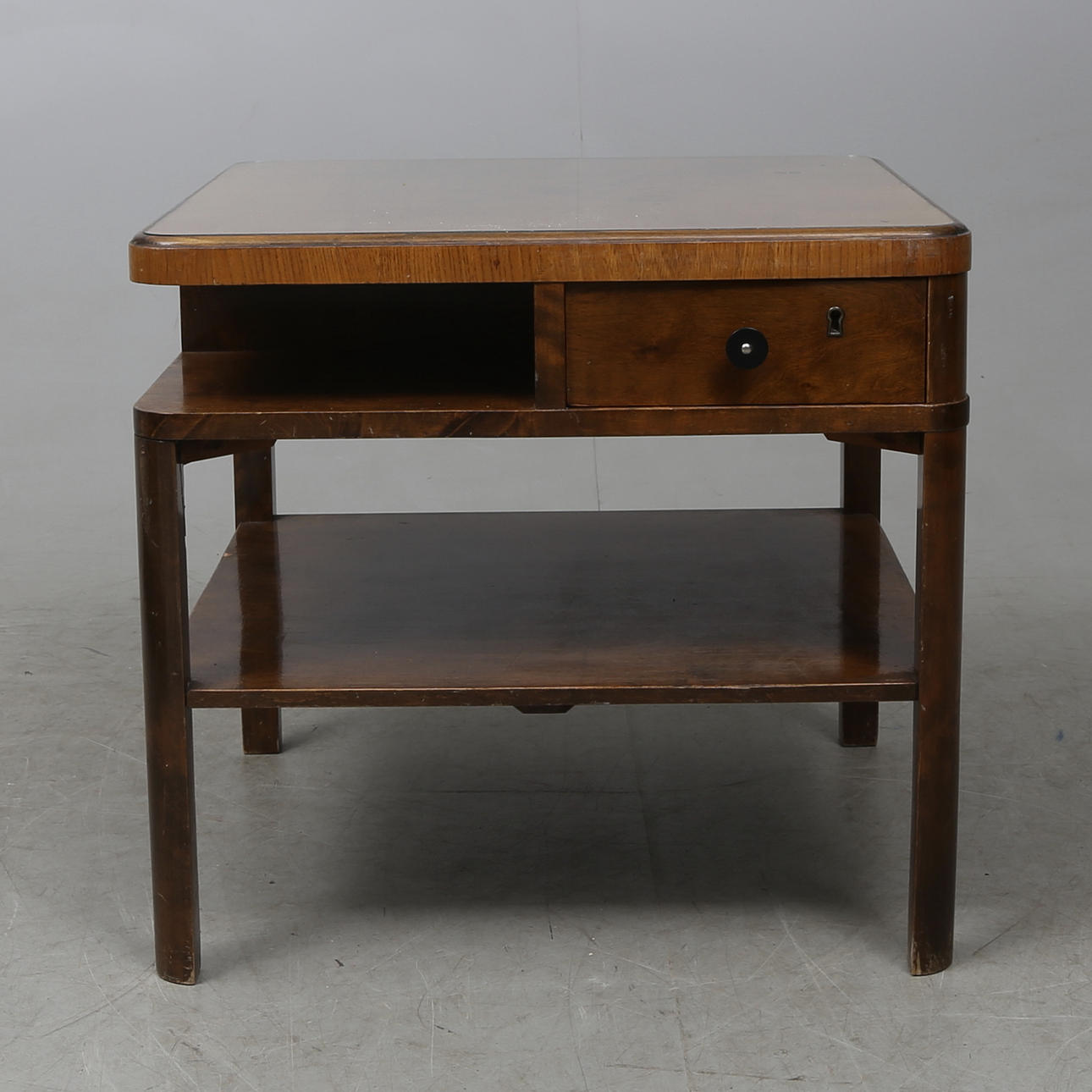 RÖKBORD, 1900-talets första hälft.