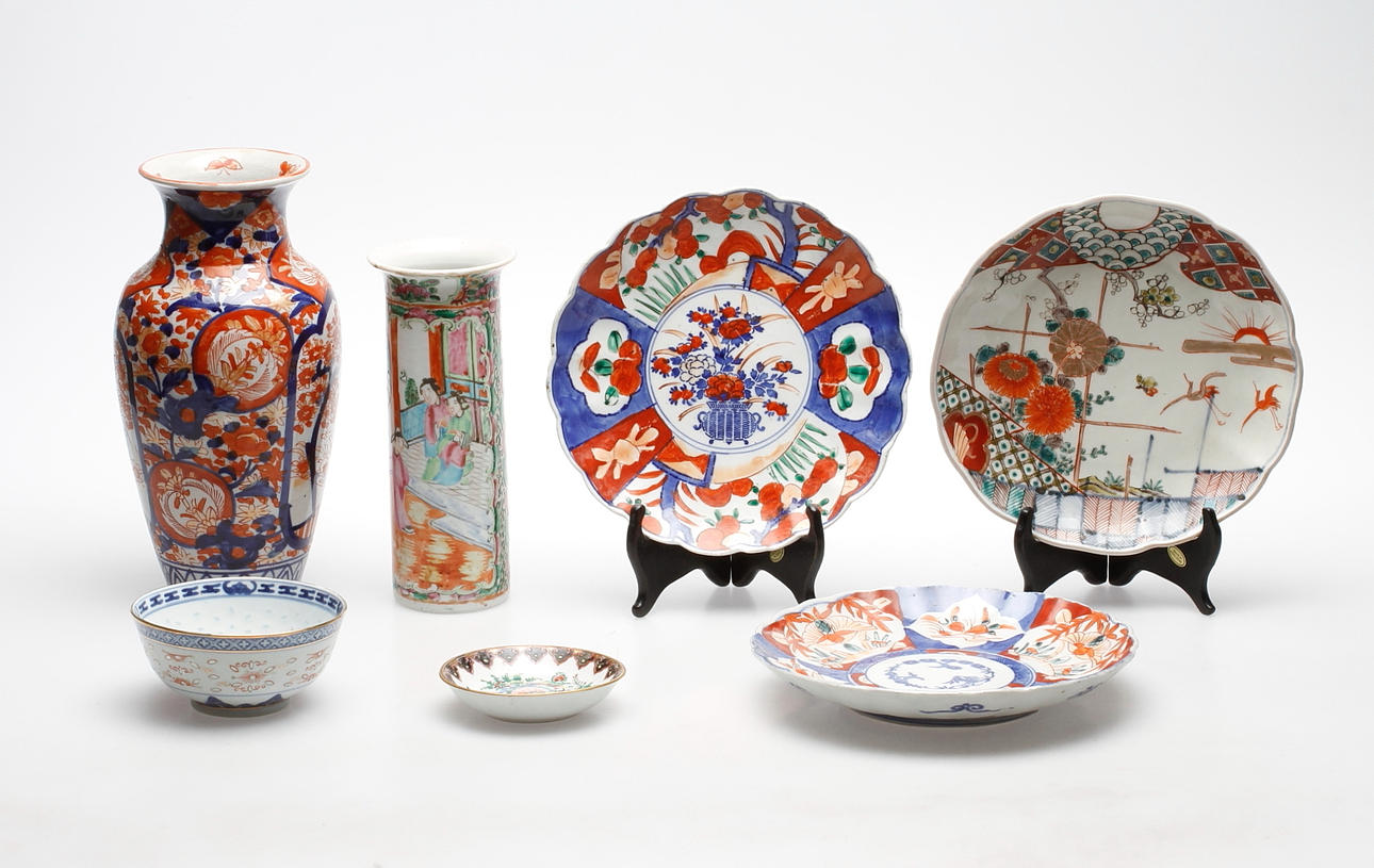 OSTINDISKA FÖREMÅL, 7 delar, 1900-tal.