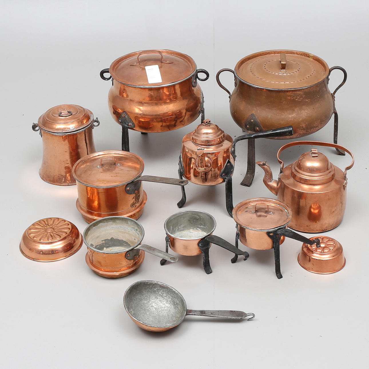 COPPER OBJECTS, 10 pcs, 19th/20th century.
