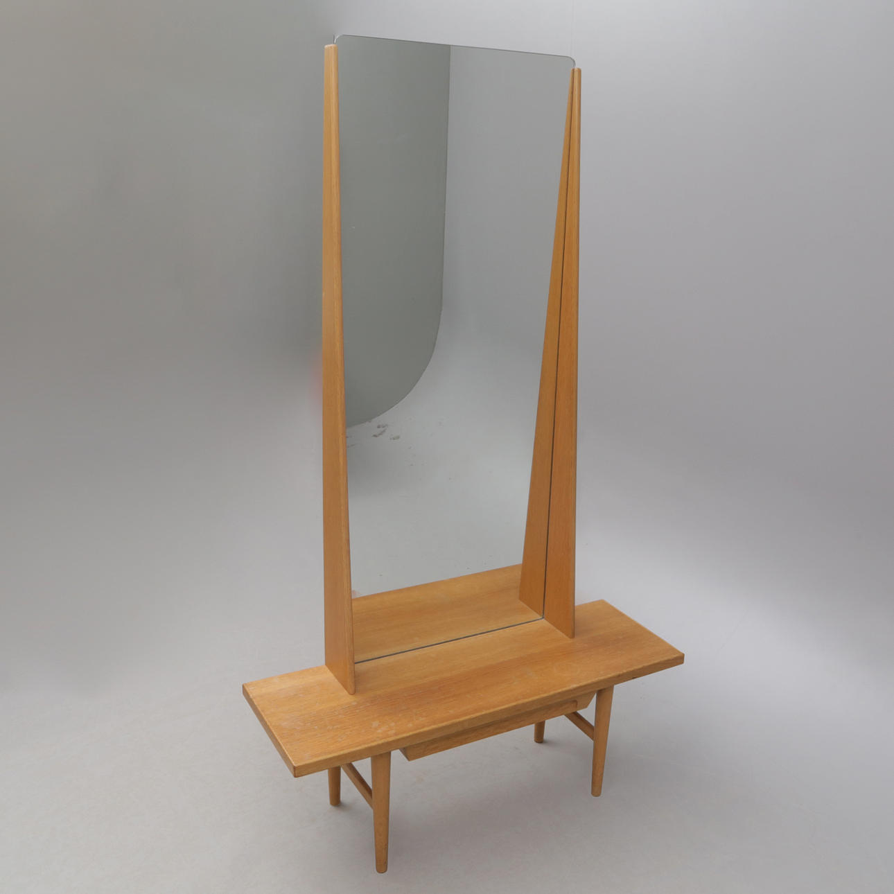 KURT ÖSTERVIG. SPEJLMØBLER, ca. 1960 Kurt Östervig.