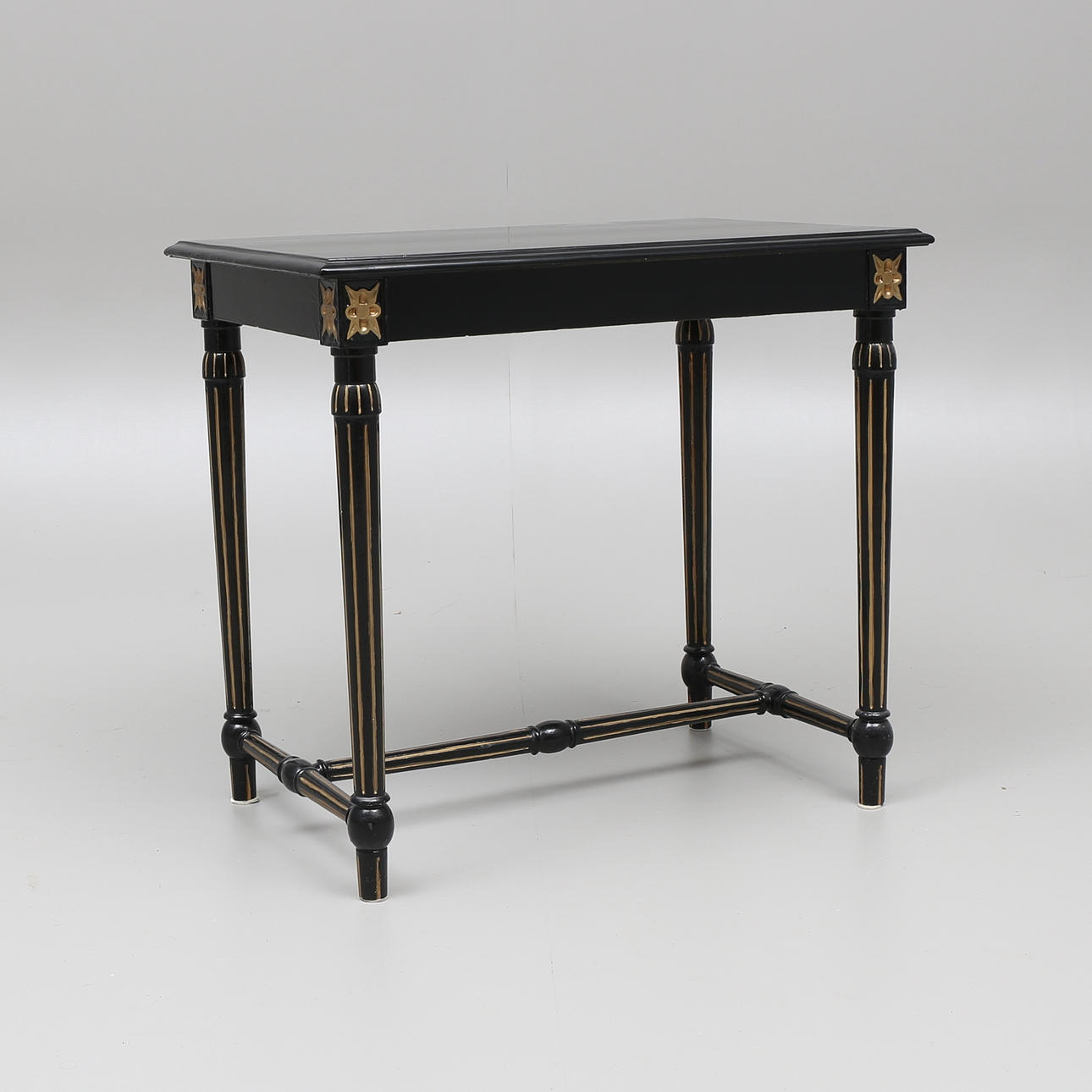 BORD, gustaviansk stil, 1900-tal.