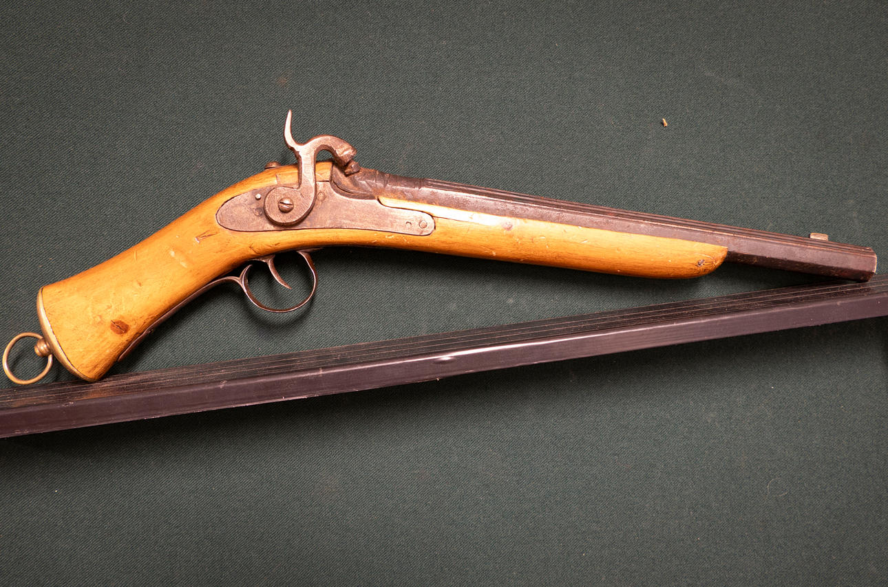 Batch lock pistol 19th century. Weapons & Militaria - Guns & Rifles ...