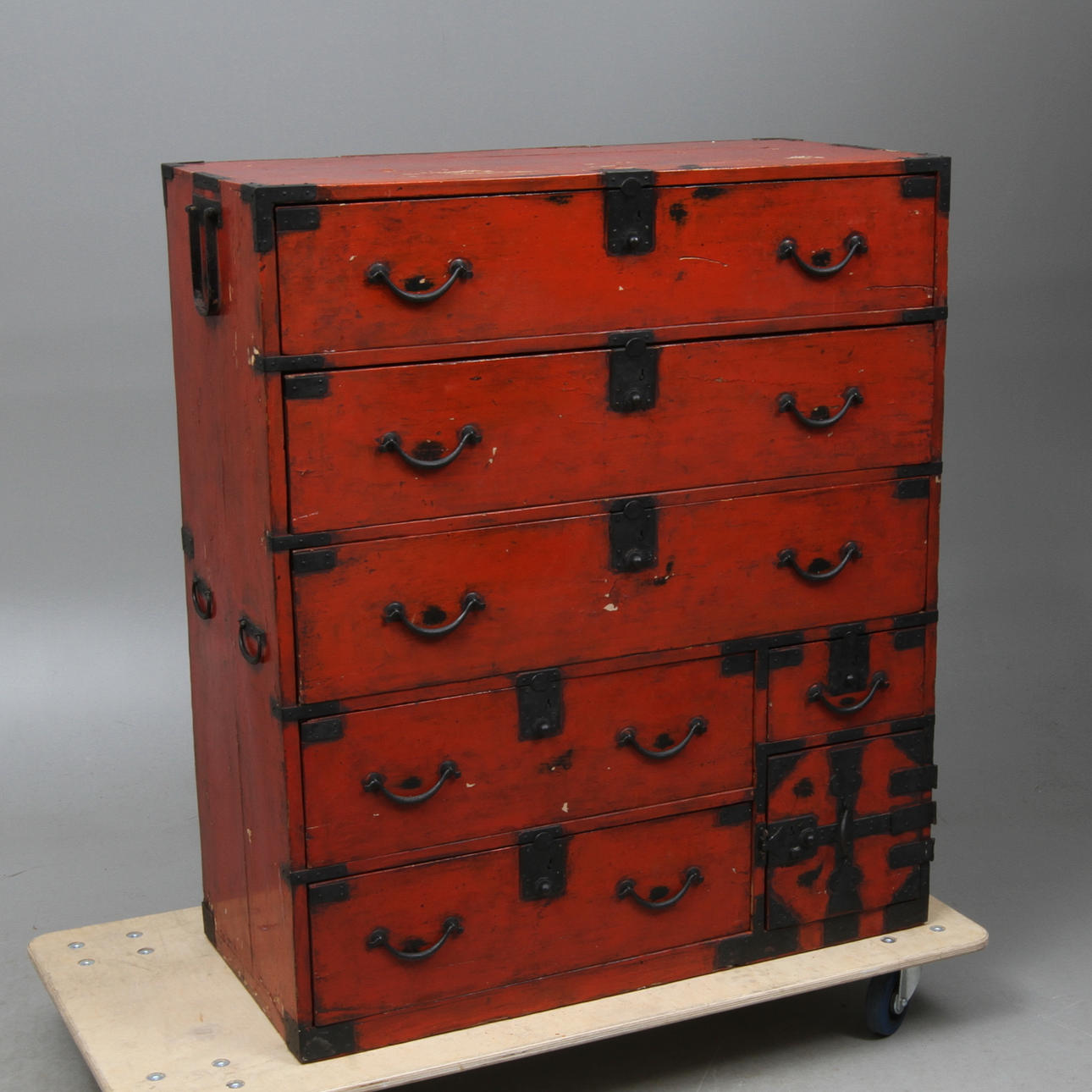 BYRÅ, orientalisk, 1800-tal.