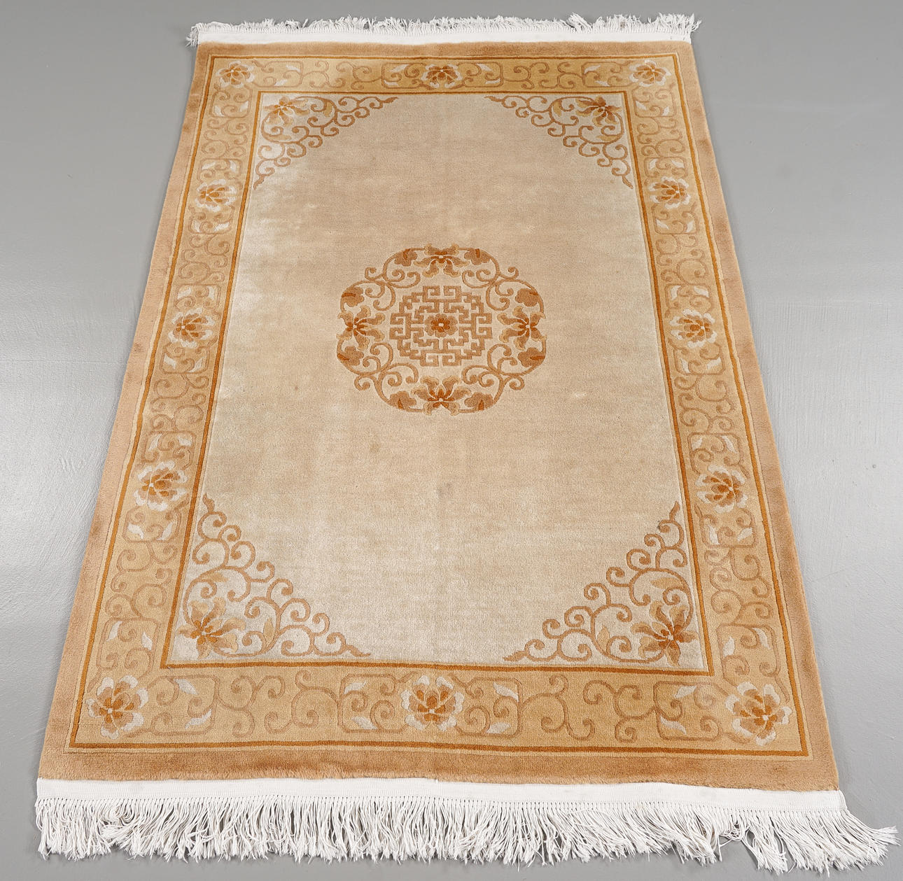 MATTA Kina, handknuten.