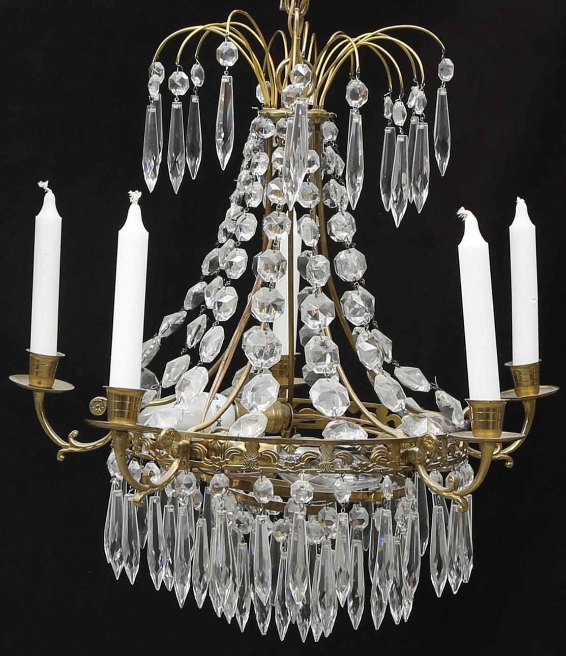 TAKKRONA med prismor, empire-stil.