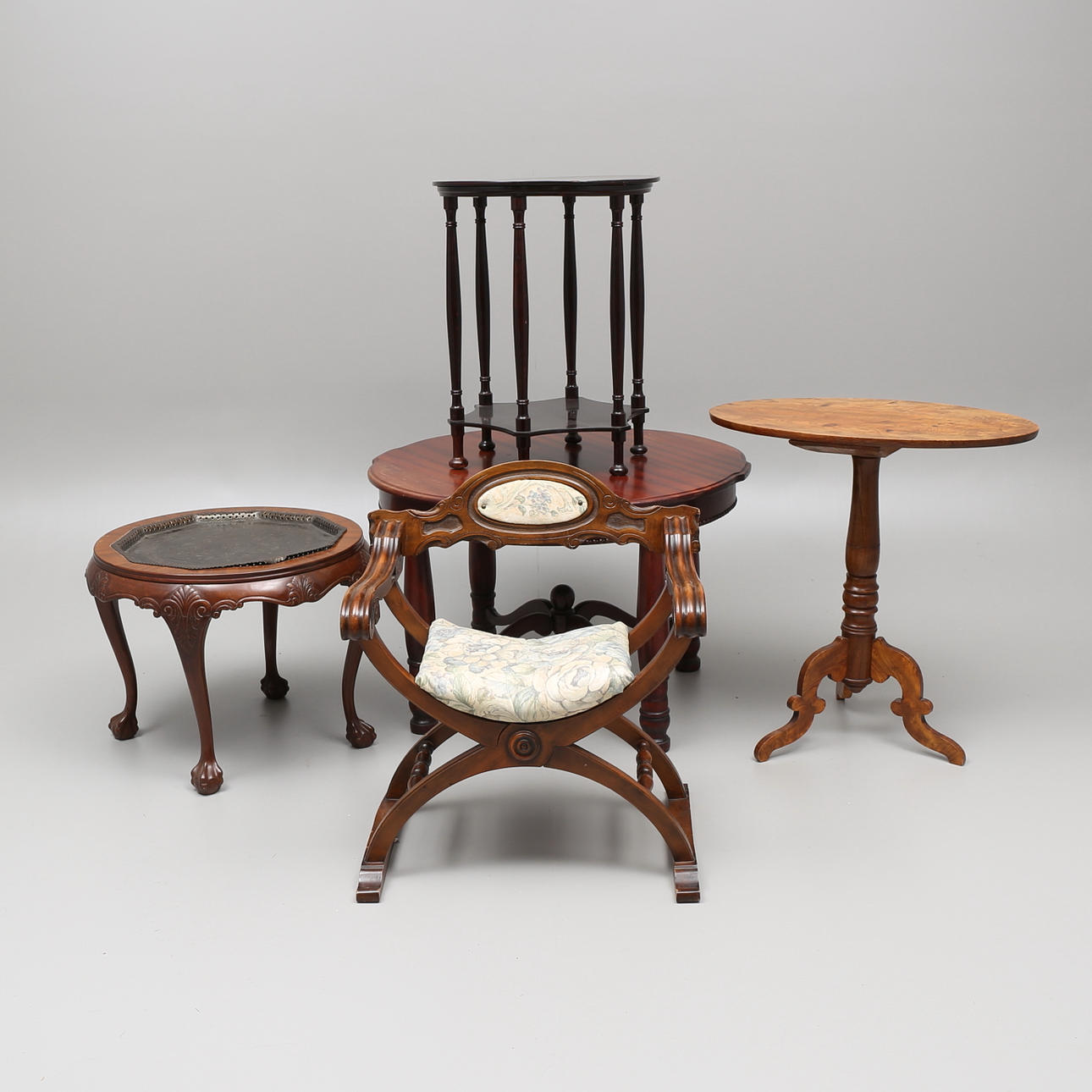 PARTI MÖBLER, 5 st, 1800/1900-tal.