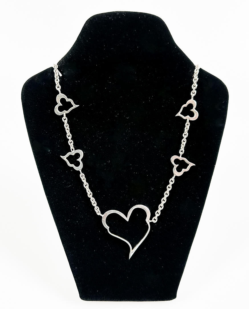 EFVA ATTLING. A necklace, “Crazy Heart”, sterling.