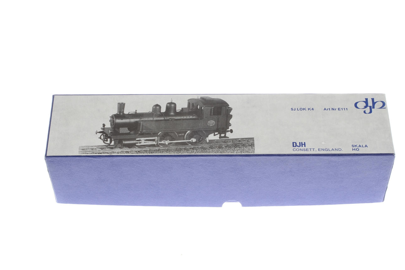 MODELLTÅG DJH SJ:s ånglok K4 byggsats i originalkartong.