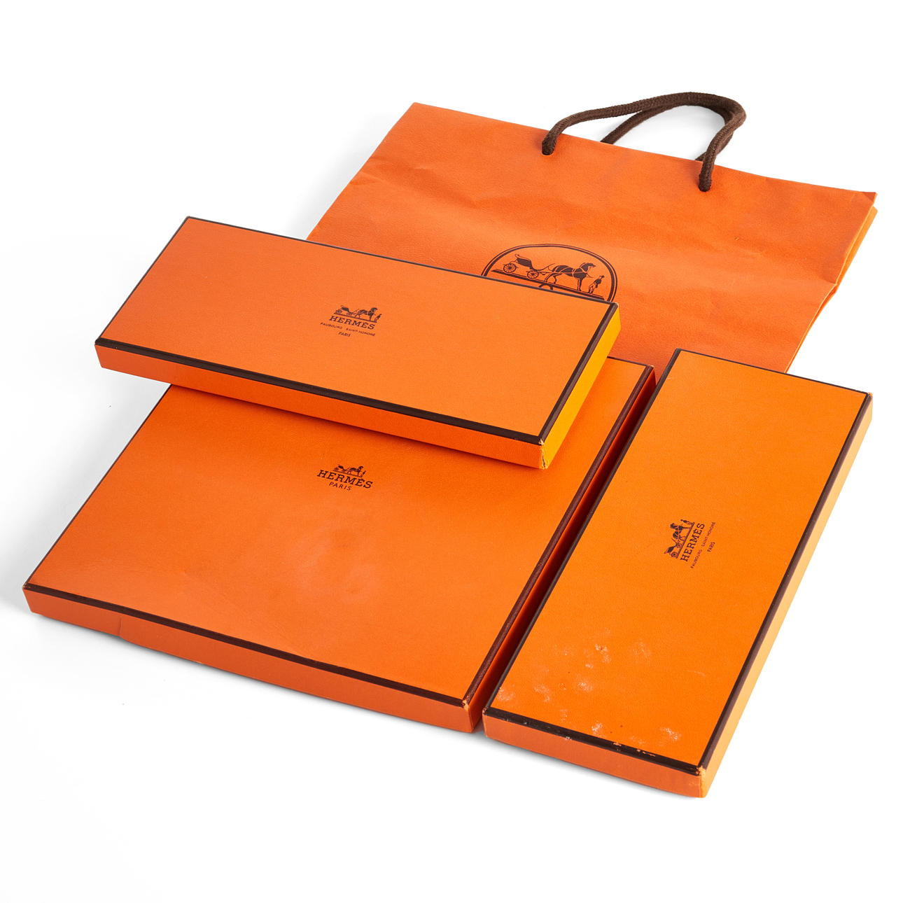 HERMÉS, 3 cajas y bolsa de papel.