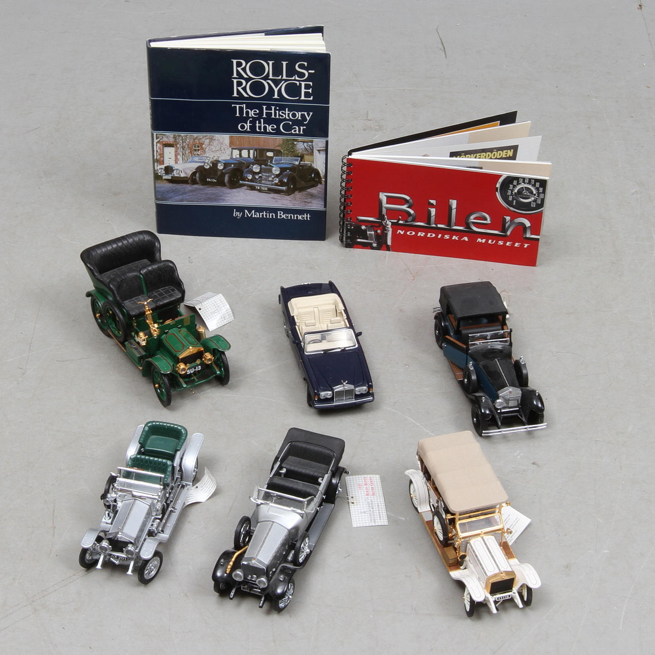 MODELLBILAR Franklin Mint. 6 stycken Rolls Royce. 2 böcker.