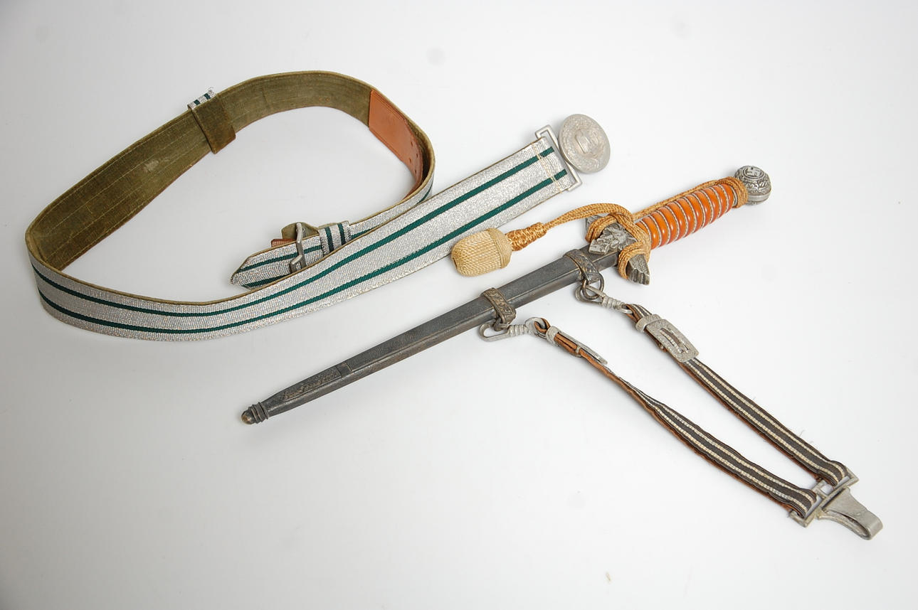 STICKERT MED BÄLTE, Tyskland 1930-40-tal, märkt Siegfried Waffenfabrik M.B.H Solingen.