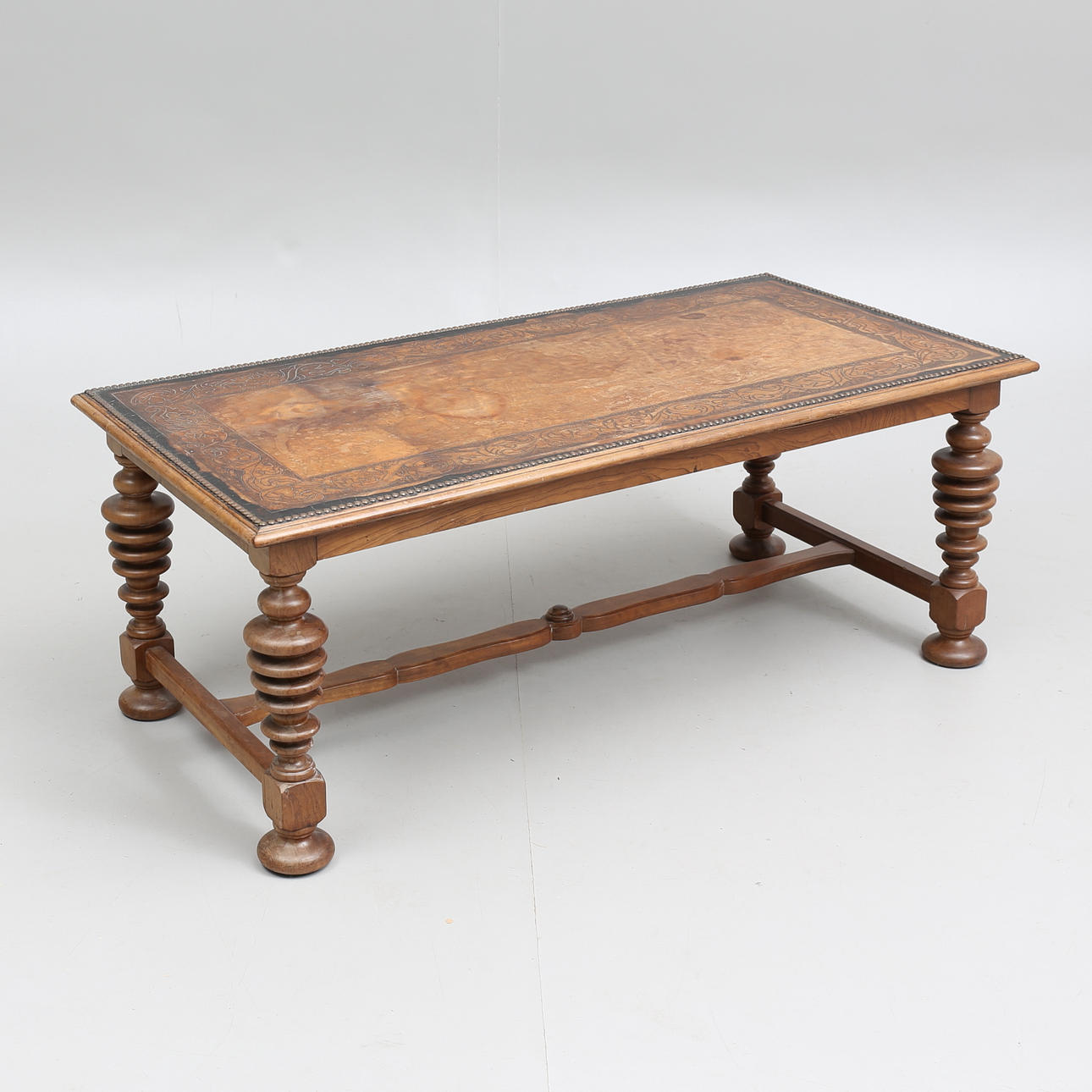 SOFFBORD med skinnklädd skiva, Sydamerika.