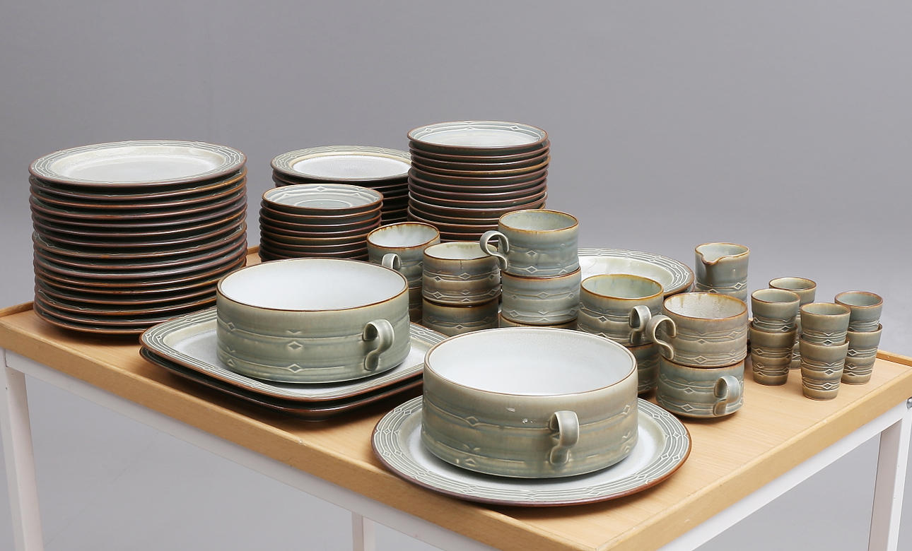 JENS  QUISTGAARD. Food/coffee set, approx. 80 pieces, stoneware, “Rune”, Bing & Gröndahl and Nissen, Denmark.