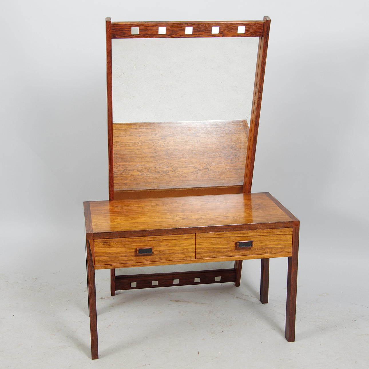 HALLBYRÅ MED SPEGEL, AB Nybrofabriken Fröseke, 1900-talets mitt.