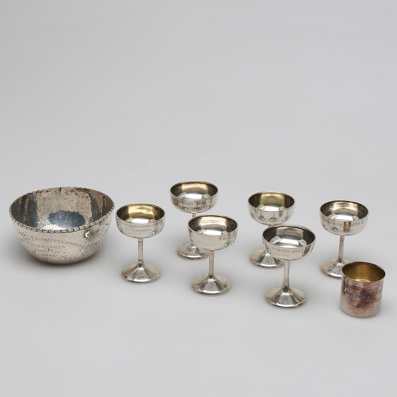 PARTI SILVER, 8 delar, skål, bägare mm, total vikt 310 gram.