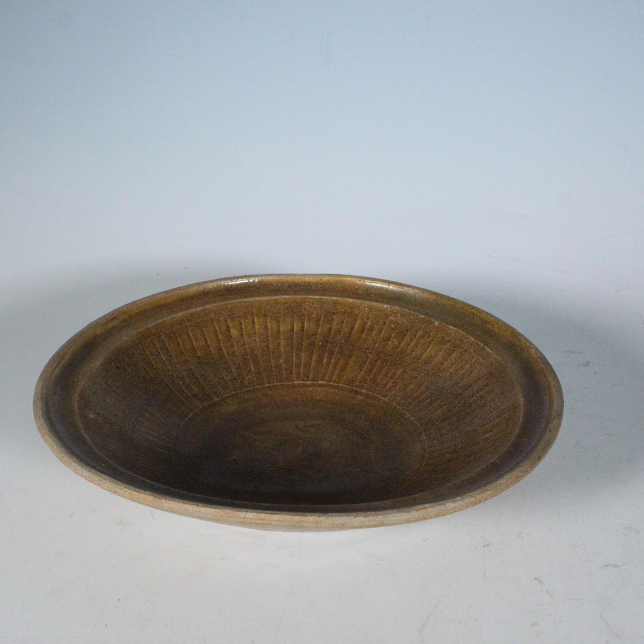 Schale,Steingut, Museumsreplik, Fischmotive.