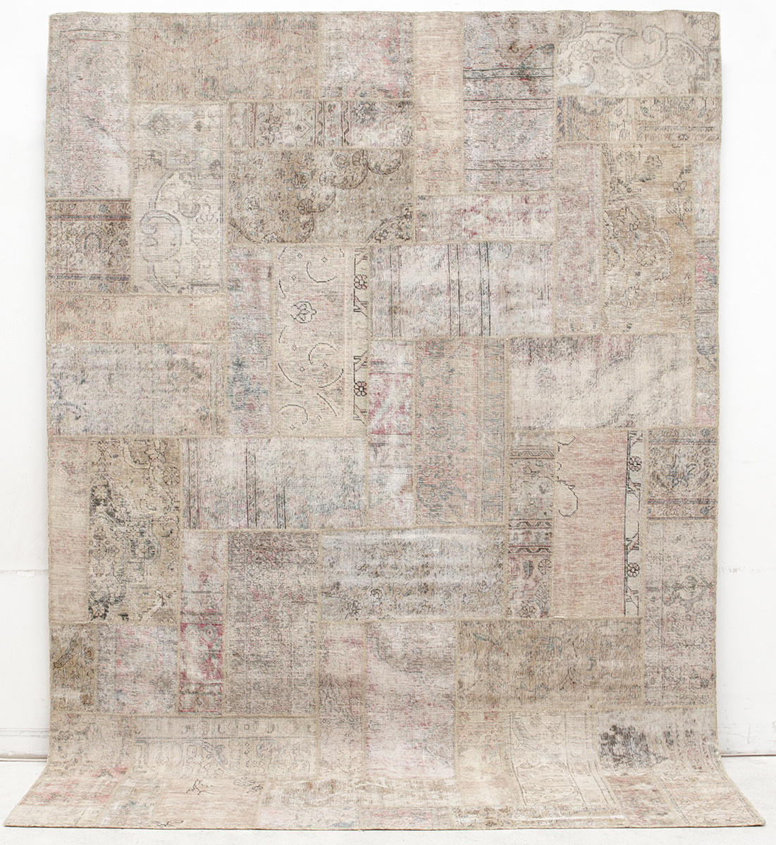 MATTA, carpet patchwork, 350 x 250 cm.