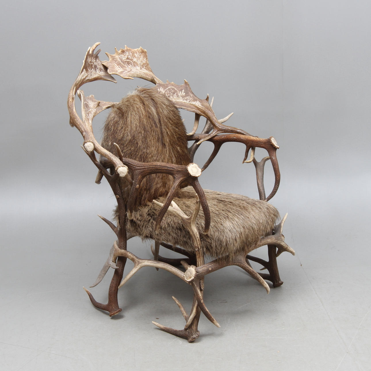 FÅTÖLJ, av hjorthorn, 1900-tal.