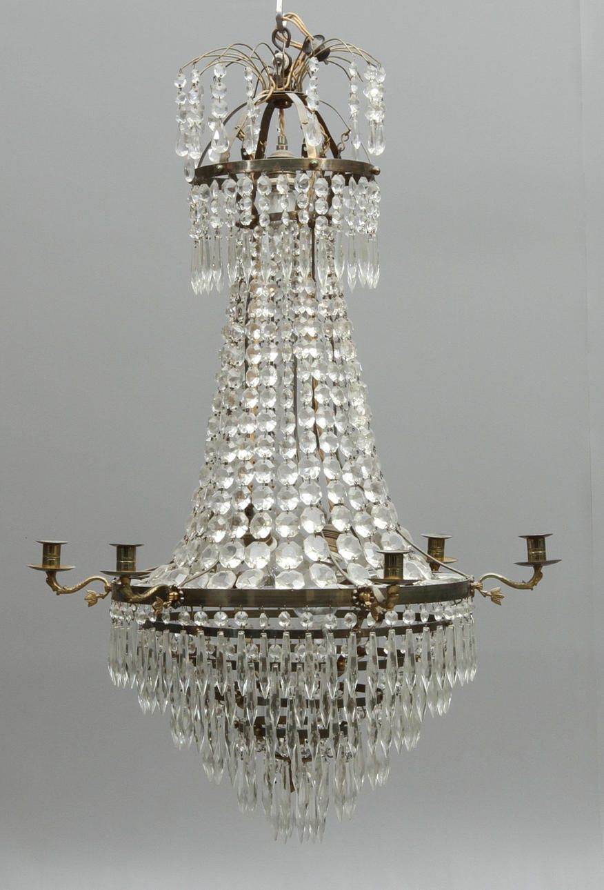 LJUSKRONA, 6+1 ljus, empirstil, omkring 1900.