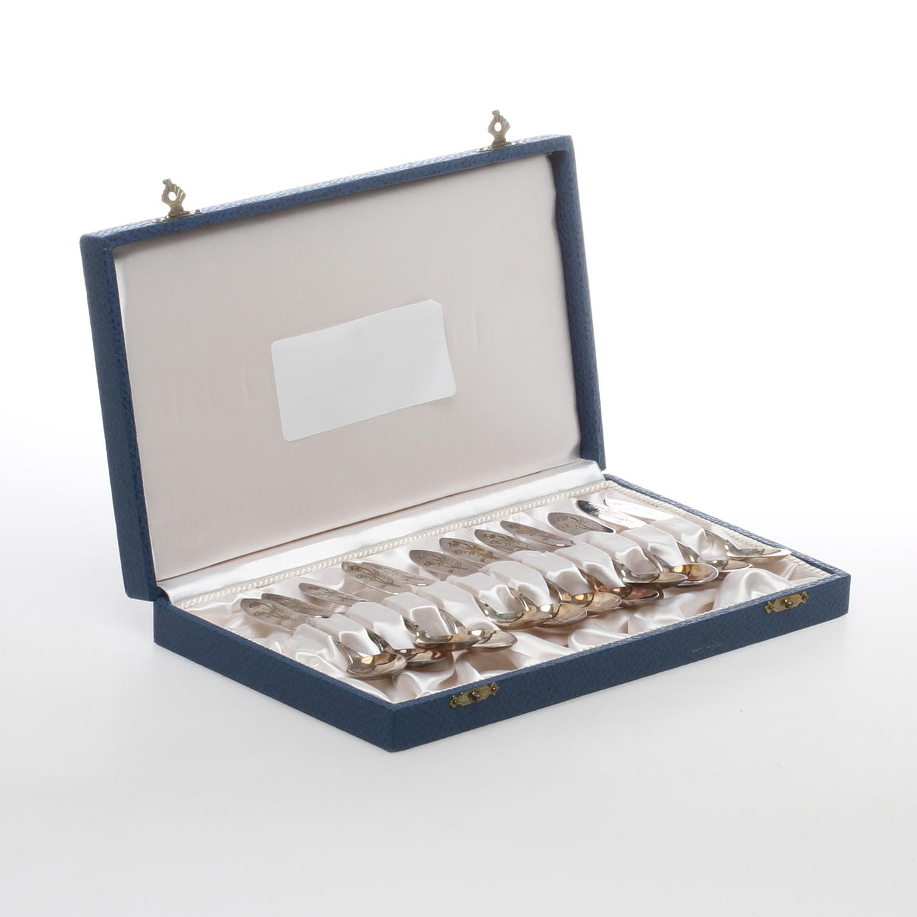 MOCCASKEDAR, 12 st, dekor av Ångemanlands landskapsblomma styvmorsviol, MEMA, 1900-tal.