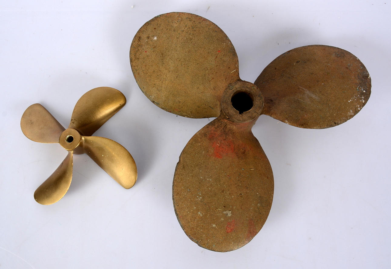 MÄSSINGSPROPELLRAR, 2-stycken, 1900-tal.