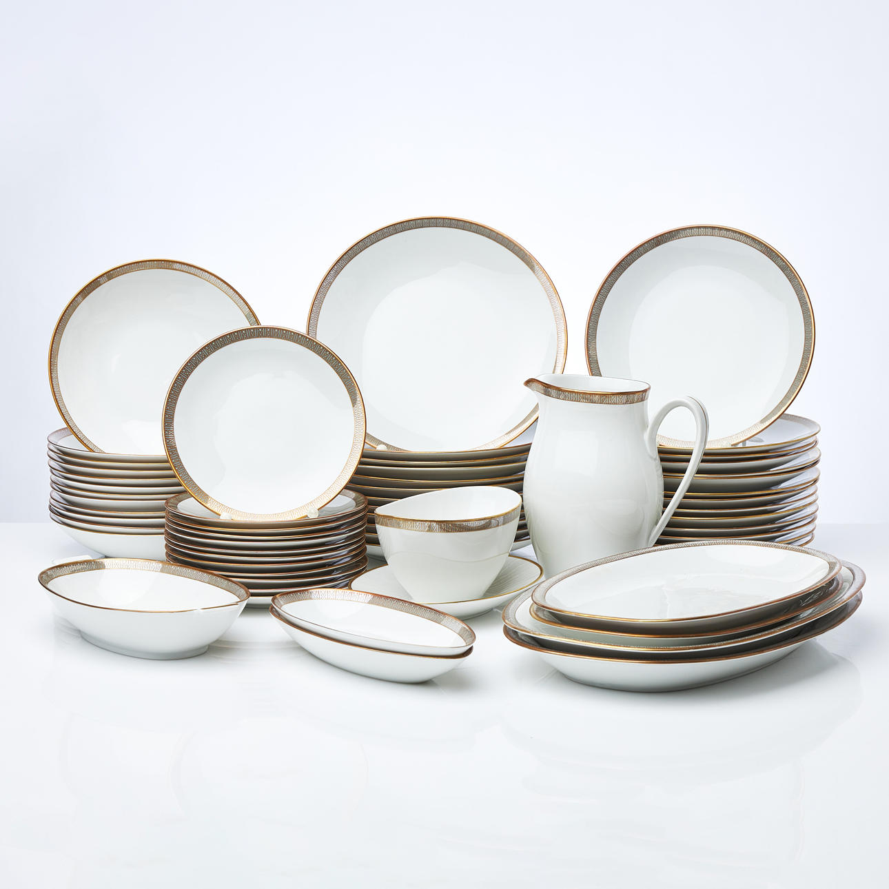 Ein 59-dlr-Geschirrset „Exclusive“, Rörstrand.