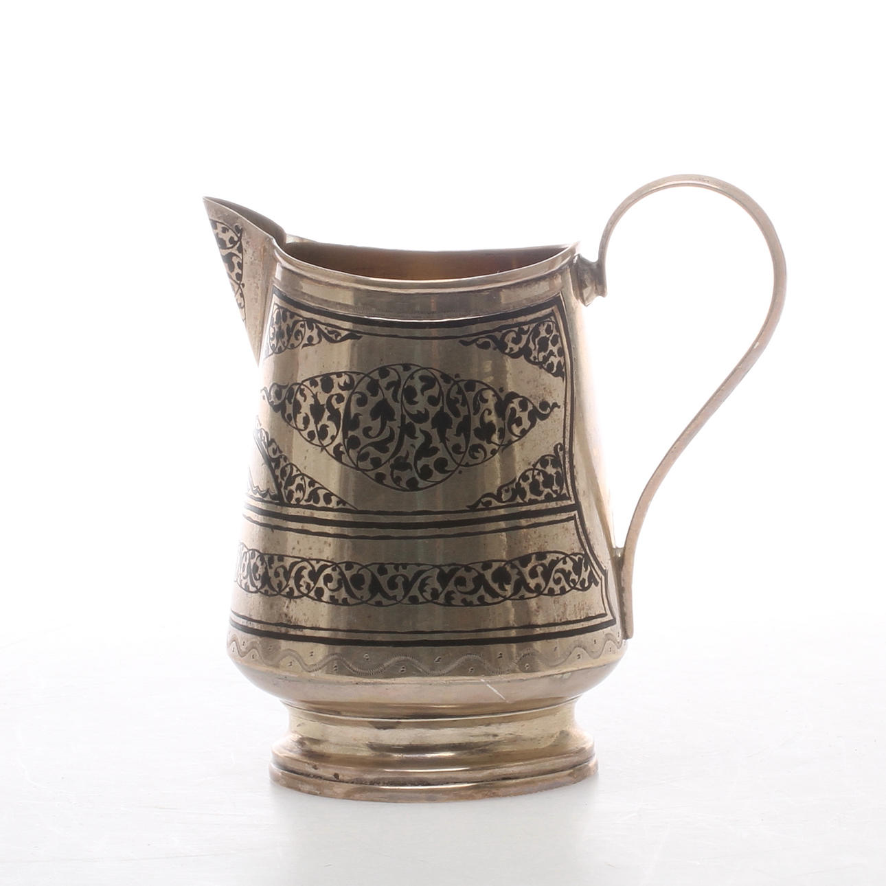 GRÄDDKANNA, silver med nielloarbete, KXK, Ryssland, 1900-talets andra hälft.