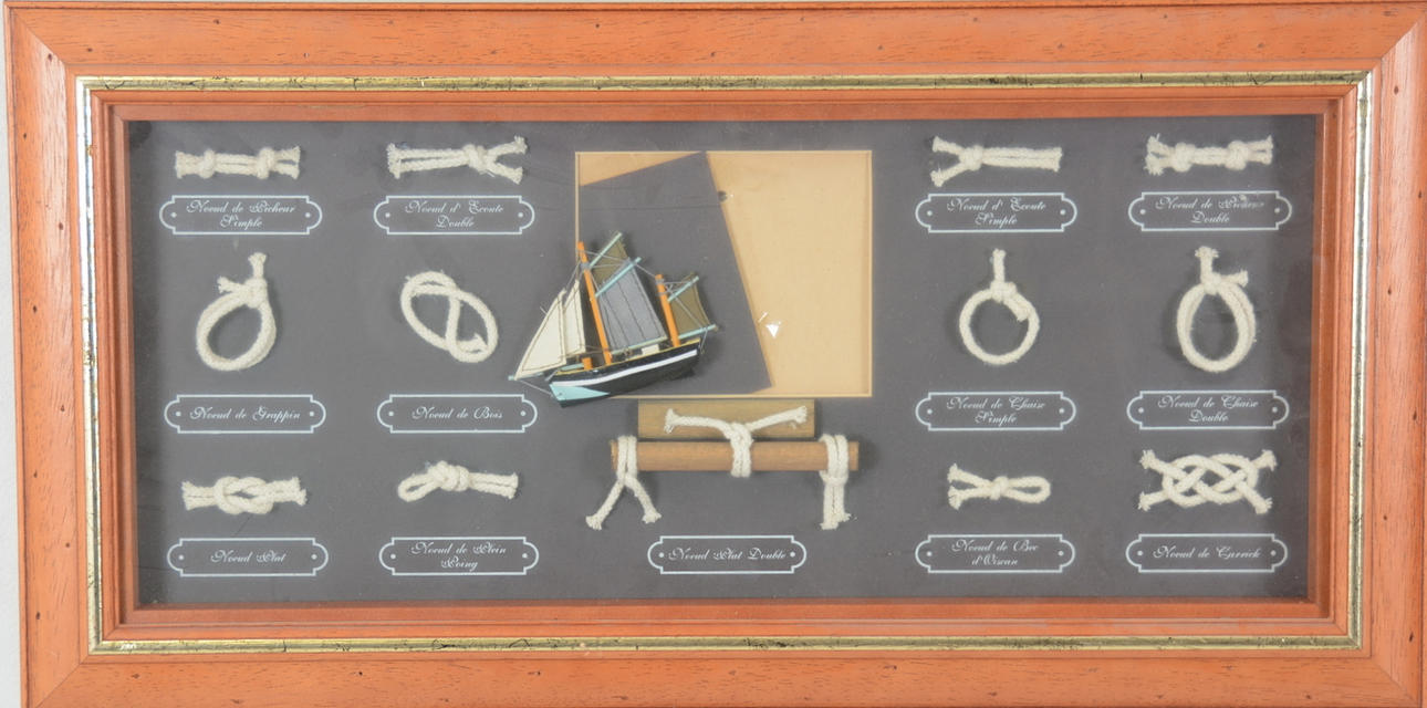 KNOPTAVLA, Engelsk stil, modern tillverkning.