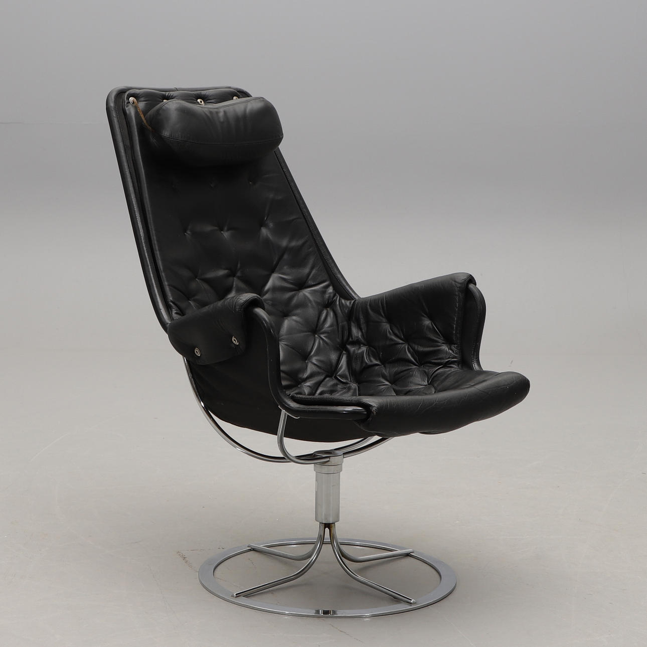 BRUNO MATHSSON. Fåtölj, "Jetson", Dux.