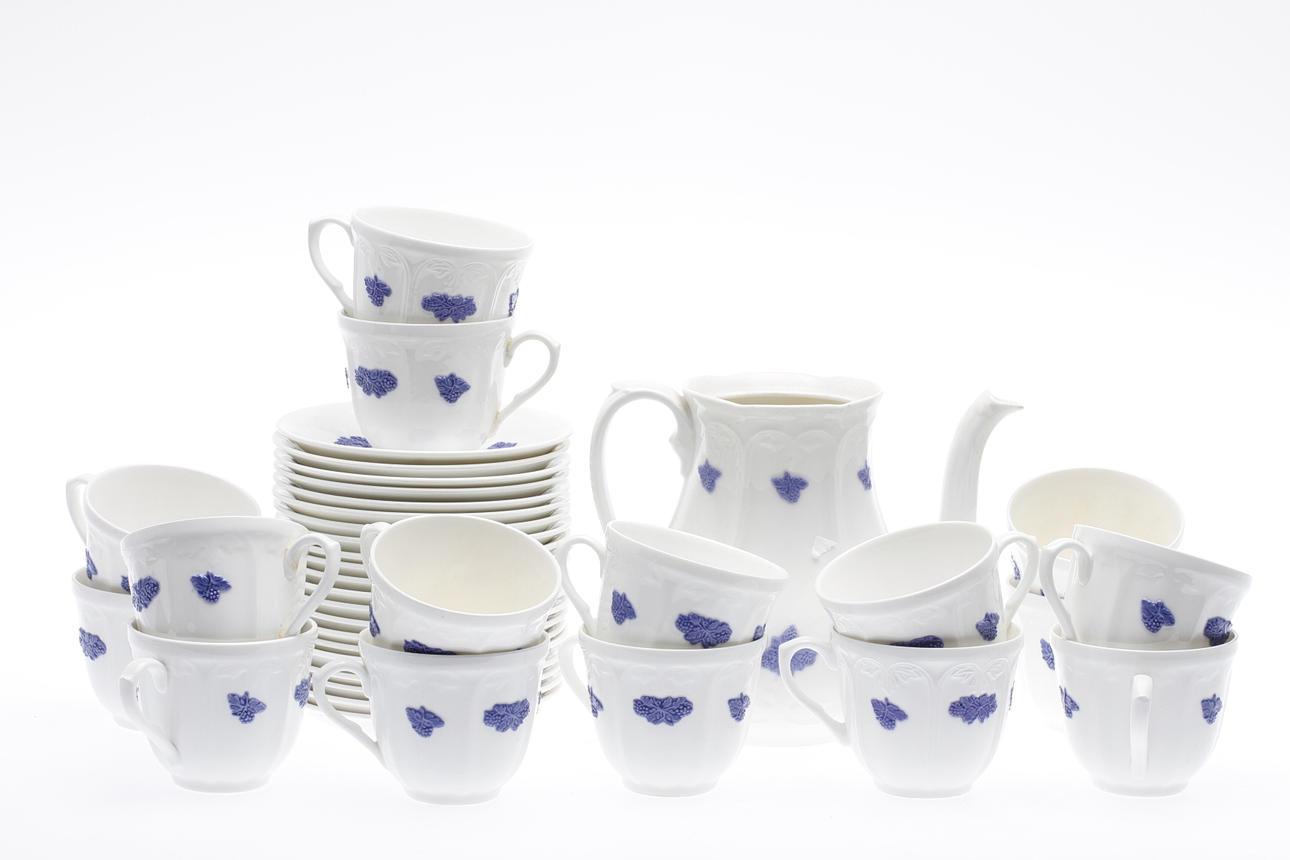 KAFFESERVISDELAR, 38 delar, "Blå Blom", Gustavsberg.