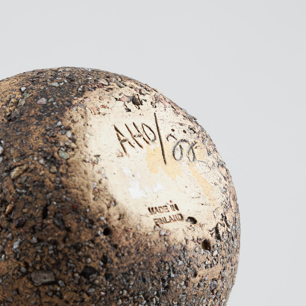 KAARINA AHO. FIGURINES, 3 pieces, owls, signed, Arabia. Ceramics